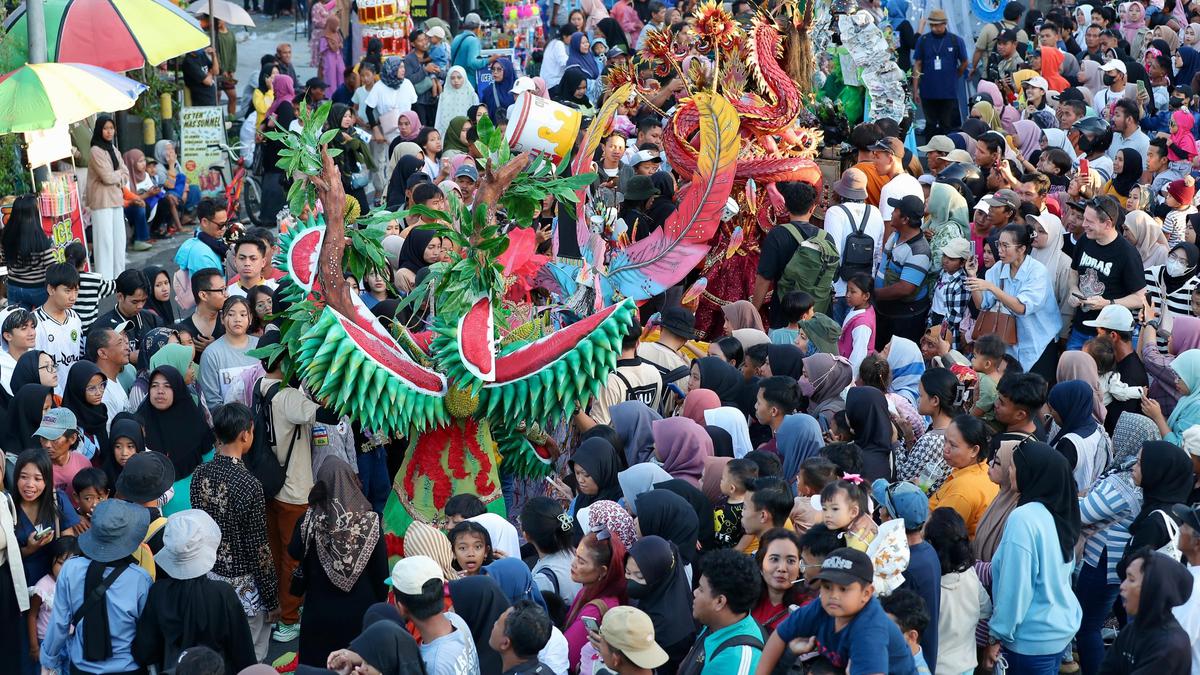 Banyuwangi Ethno Carnival 2026 Bawa Harapan Baru, Pedagang Bidik Lonjakan Penjualan