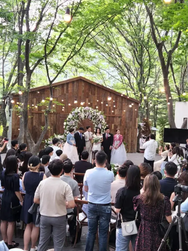 6 Potret Pernikahan YouTuber Jang Hansol, Digelar Outdoor Berkonsep Rustic