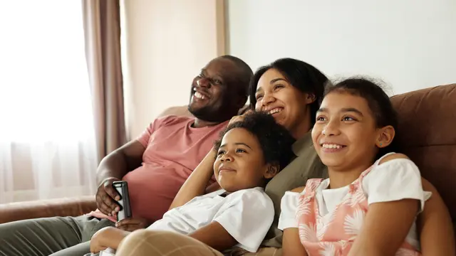 7 Langkah Membantu Anak Mengatasi Kesulitan dalam Bergaul (photo by pexels.com)