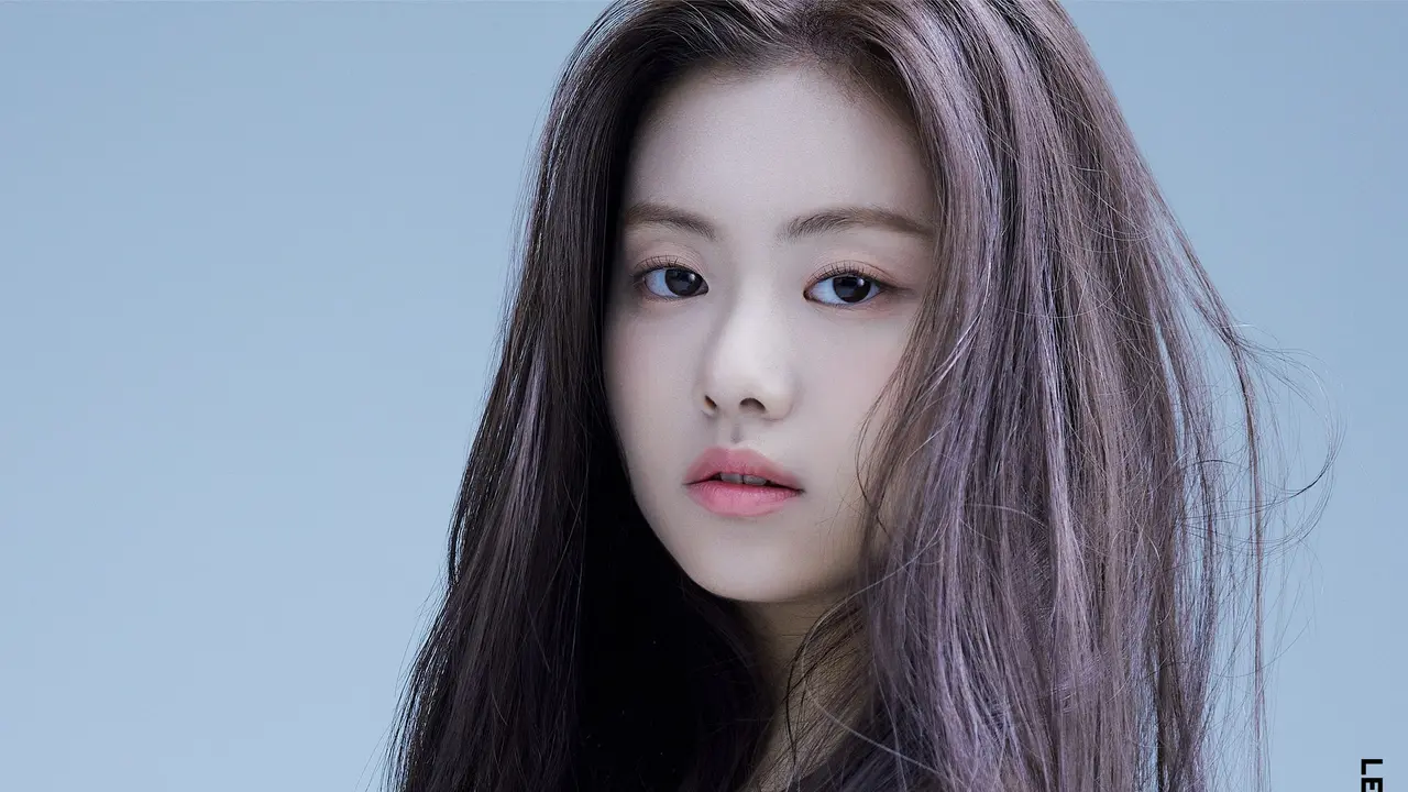 Kim Garam Le Sserafim. (Source Music via Soompi)
