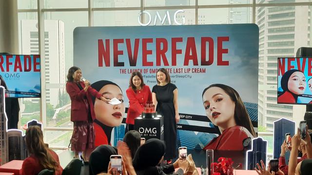 Intip Warna Lipstik Pilihan Aaliyah Massaid, dari Pink Sampai Warna Bold