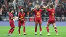 Pemain Persija Jakarta merayakan gol yang dicetak oleh Marko Simic (kanan) pada laga lanjutan BRI Liga 1 2024/2025 melawan Persita Tangerang di Jakarta International Stadium (JIS), Jakarta Utara, Minggu (19/01/2025). (Dok. Persija)