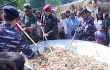 Makan Bergizi, Main Bareng, dan Harapan di Pulau Pari