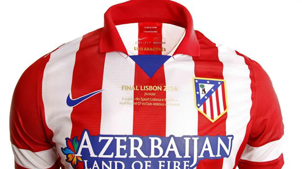 Atletico Kenakan Jersey "Aragones" di Final