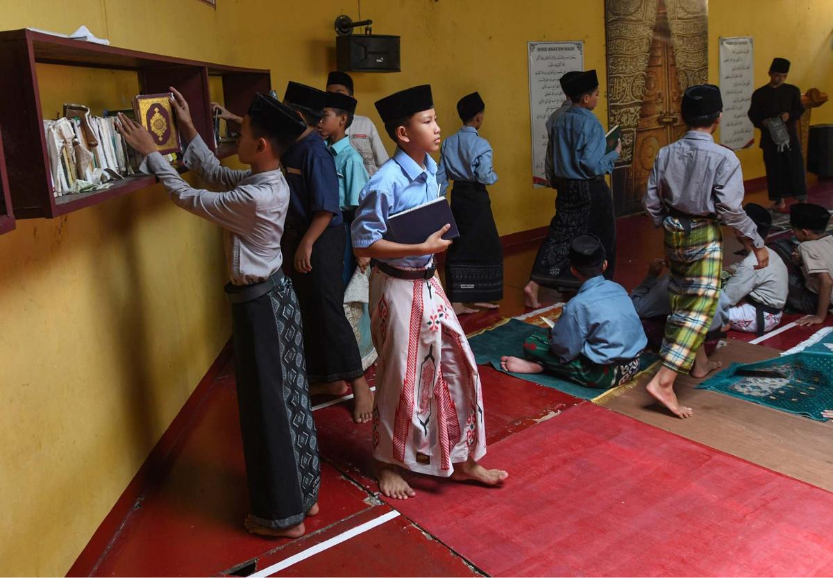 Santri bertadarus Alquran di Depok