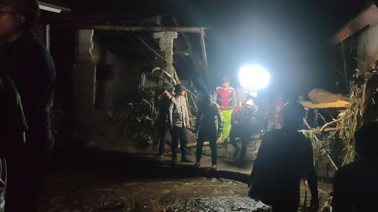 Pencarian Korban Banjir Bandang Buleleng: Basarnas Temukan Satu Meninggal, Tiga Masih Hilang