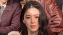 Hadiri di pertunjukkan busana pria, Han So Hee tampil slay dengan outfit serba hitam [@xeesoxee_twfan]