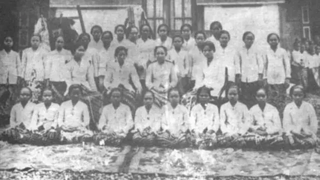 [Bintang] Sakola Istri
