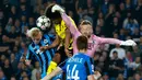 Dortmund sempat kesulitan mencetak gol di babak pertama sehingga skor 0-0 terus terjaga. Baru pada babak kedua, Dortmund berpesta gol. (AP Photo/Omar Havana)