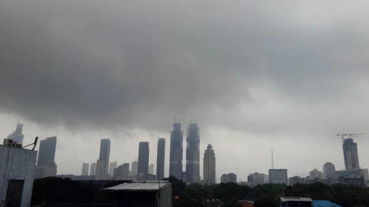 Hujan Guyur Jakarta, Pintu Air Sunter Hulu Berstatus Siaga 3
