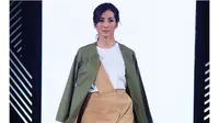 Inspirasi Busana Wanita Modern di Fashion Nation 2017