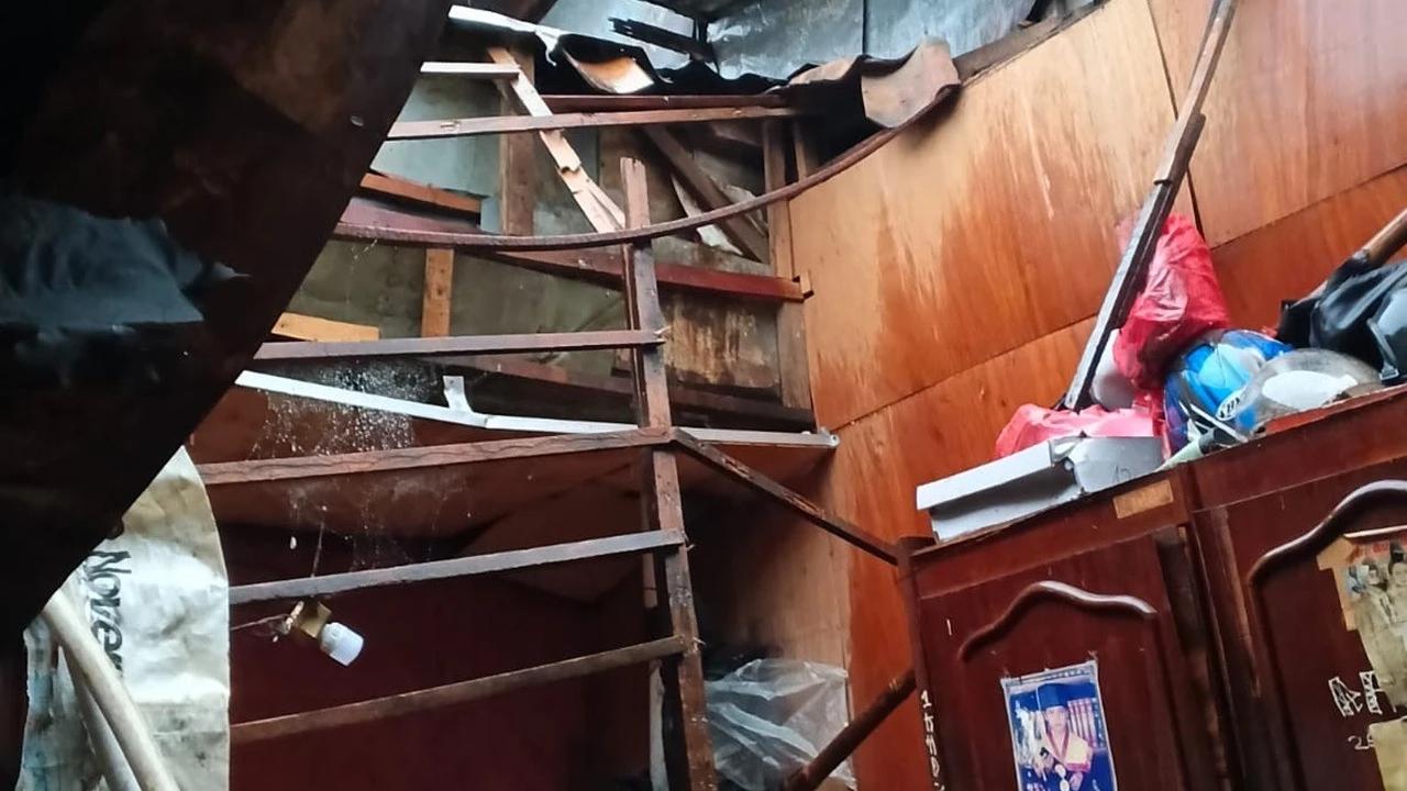 Atap rumah ambruk di Jaktim