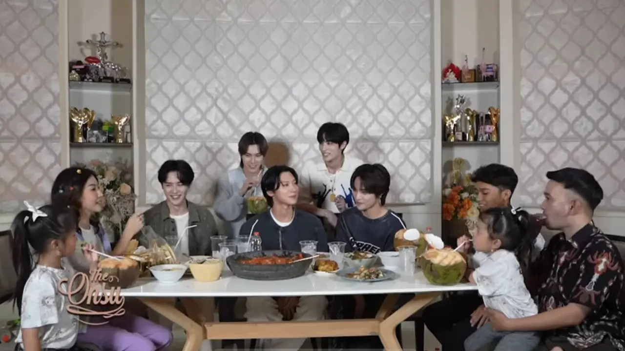 Boygroup asal Korea Selatan WayV Diajarin Ngulek Sama Sarwendah