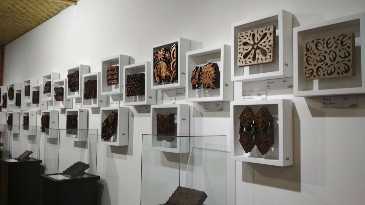 Menikmati Sejarah Batik di Trupark Museum Cirebon