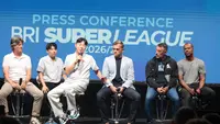 Para pelatih, Shin Tae-yong, Igor Tolić, José Gomes, dan Pieter Huistra menghadiri jumpa pers dalam peluncuran BRI Super League 2026/2027 di SCTV Tower, Jakarta, Selasa (1/9/2026). (KLY/Budy Santoso)