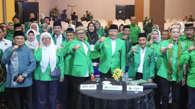 Plt Ketua Umum Partai Persatuan Pembangunan (PPP) Muhamad Mardiono saat menghadiri konsolidasi bacaleg dan temu kader se-Gorontalo, di Ballroom Hotel Green Q, Gorontalo, Minggu (23/7/2023).