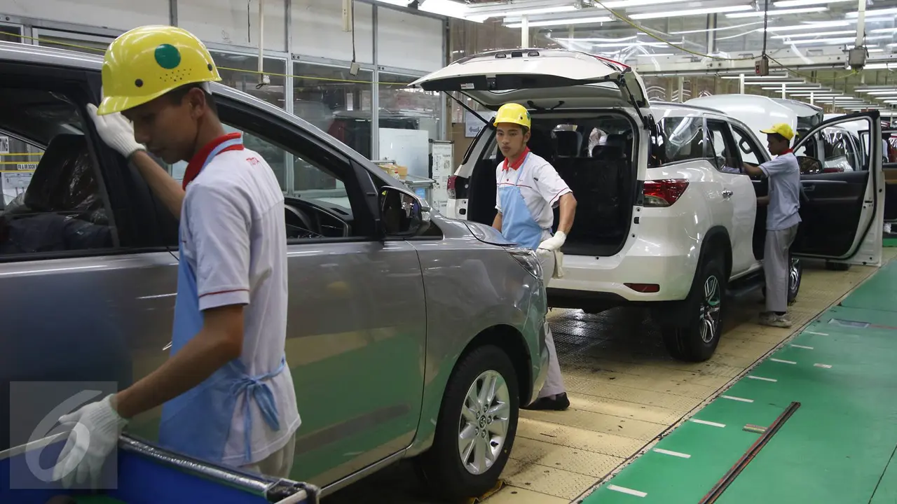 Ekspor Mobil Tahun Ini Ditargetkan Tumbuh 7 Persen-Jabar- Immanuel Antonius-20170223