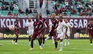 Pertandingan PSM Makassar vs Malut United pada laga pekan 15 BRI Super League 2025/2026 di Stadion Gelora BJ Habibie, Parepare, Minggu (21/12/2025). (Dok. Malut United)