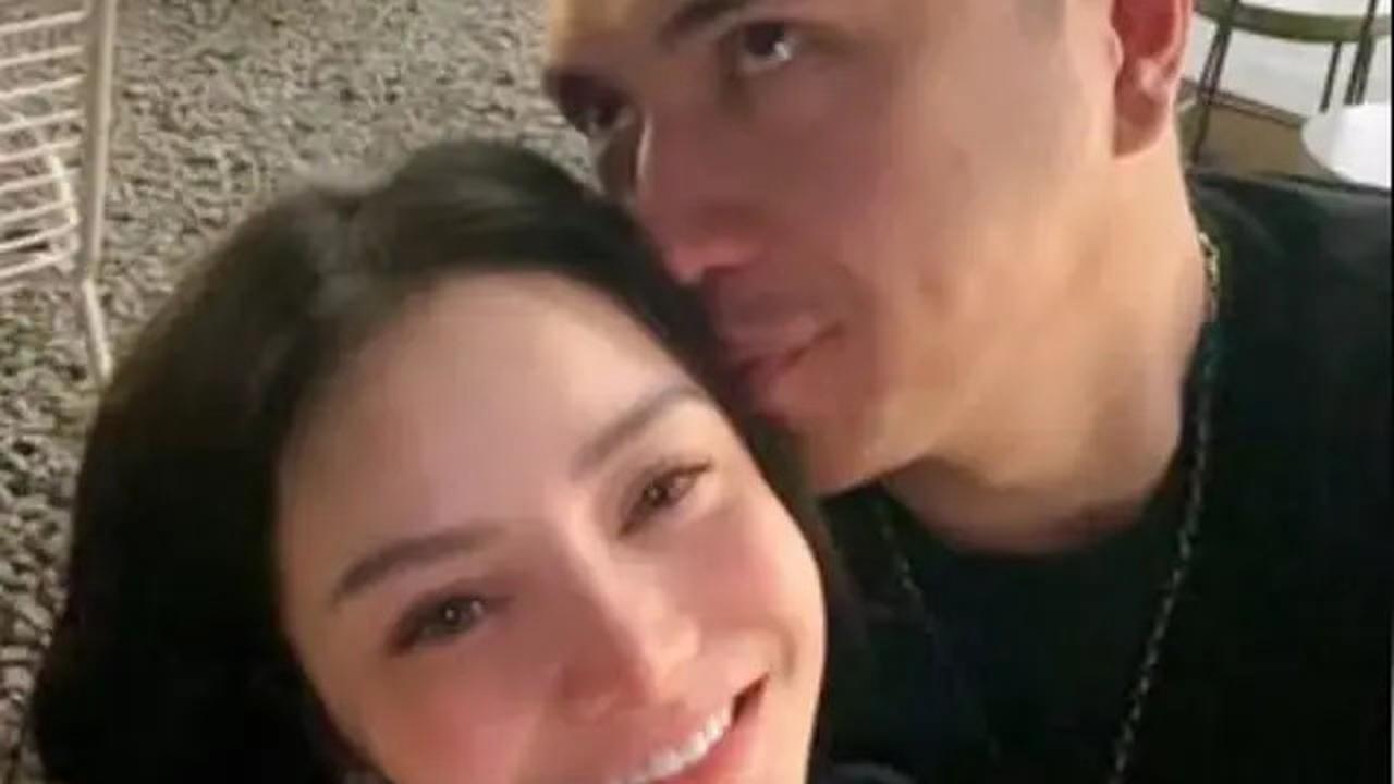 7 Potret Mawar AFI dan Kevin Wazeng Didoakan Berjodoh, Pacar Dikenal Tajir