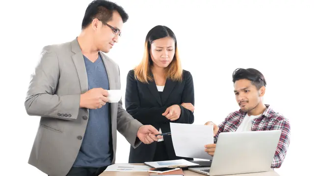 Mengenal Dampak Negatif Micromanaging (photo by freepik.com)