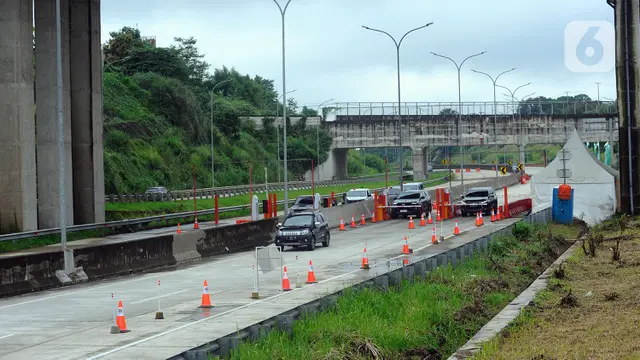 Proyek Tol Bocimi Sedot 29.990 Ton Semen