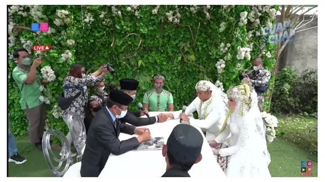 12 Momen Akad Nikah Ridho 2R dan Syifa, Berlangsung Khidmat dengan Adat Sunda