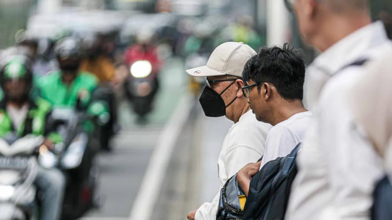 Minta Masyarakat Lengkapi Vaksinasi