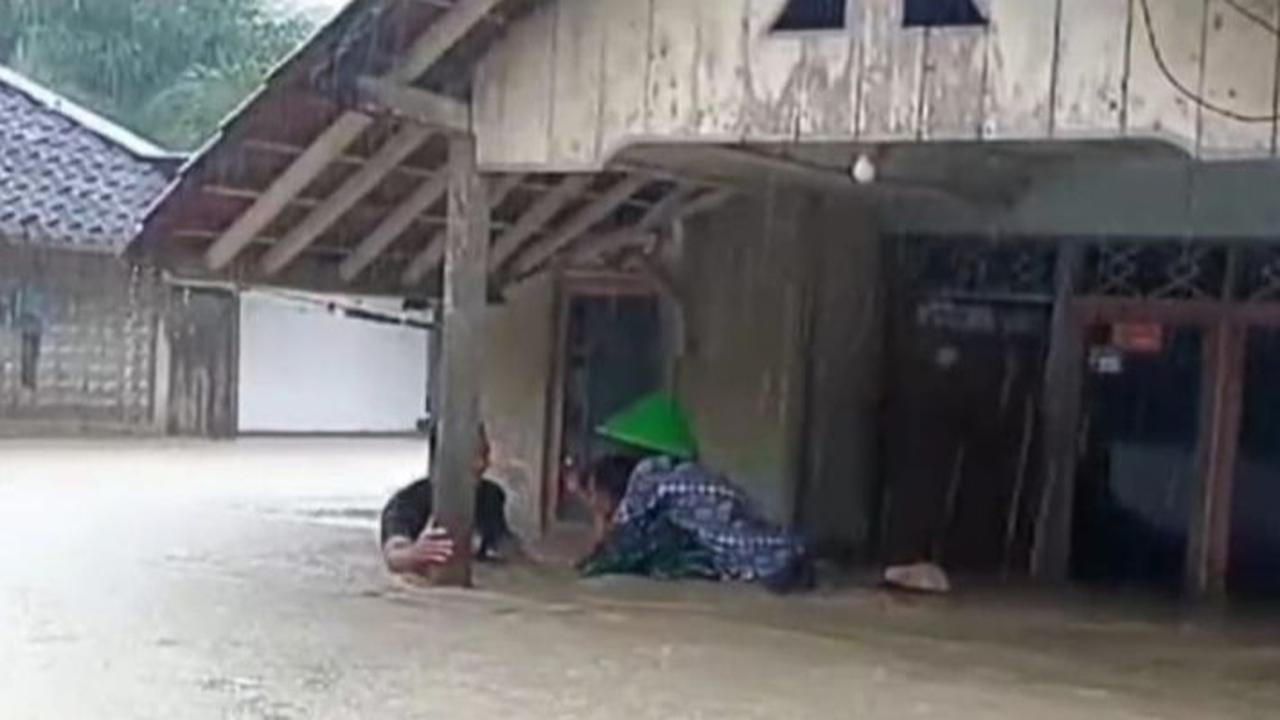 Hujan Sangat Lebat, BMKG Minta Warga Sukabumi-Cianjur Tinggal di Wilayah Ini Bersiap Mengungsi
