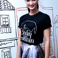 Atiqah Hasiholan kembali duet dengan suaminya Rio Dewanto di film 'Bulan di Atas Kuburan'. Foto: Galih W. Satria