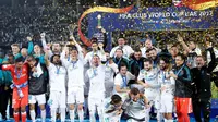Real Madrid berhasil menjuarai Piala Dunia Antarklub 2017 setelah mengalahkan Gremio dengan skor 1-0 pada laga final di Zayed Sports City Stadium, Sabtu (16/12/2017). (AP/Hassan Ammar)