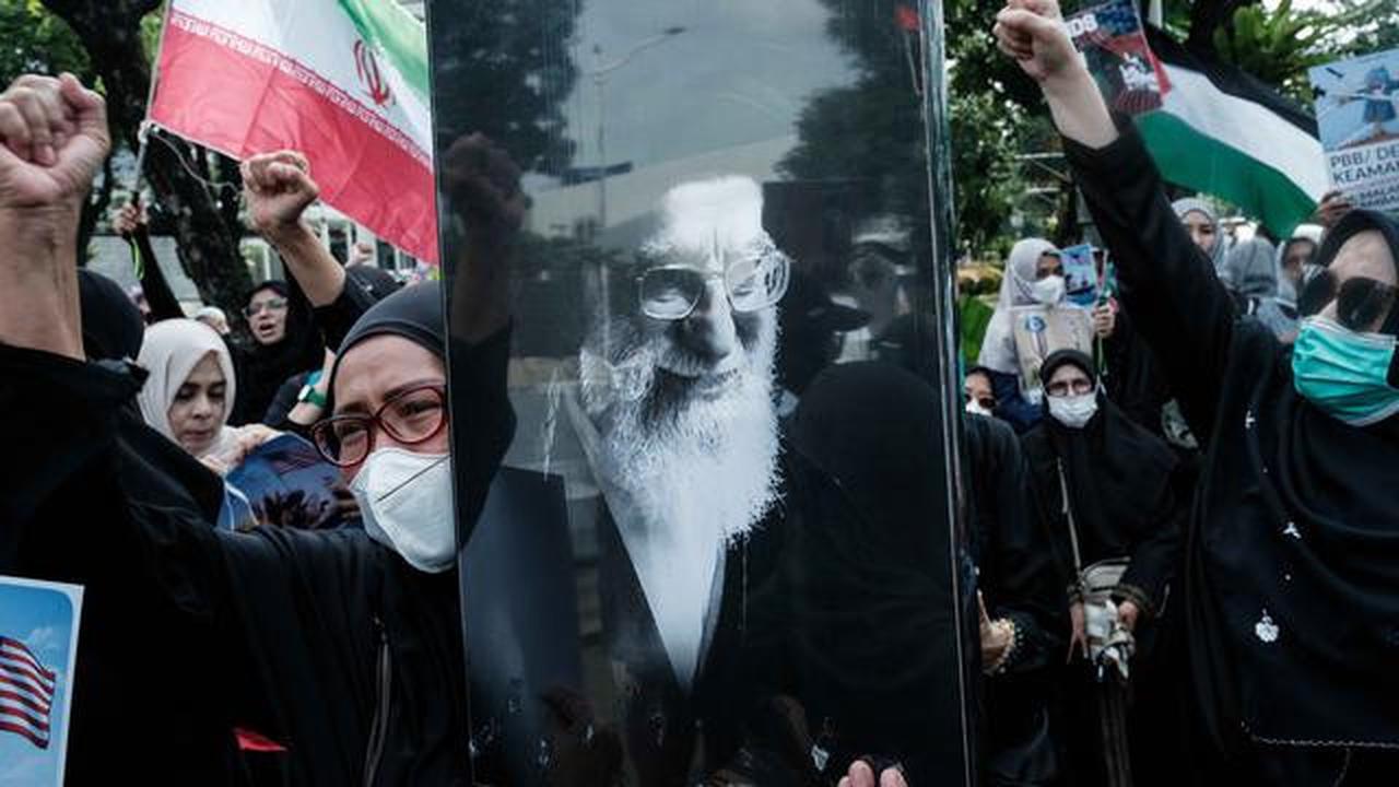 Meradang Banyak Pimpinannya Dibunuh, Iran Ancam AS Targetkan Serangan ke Apple hingga Google