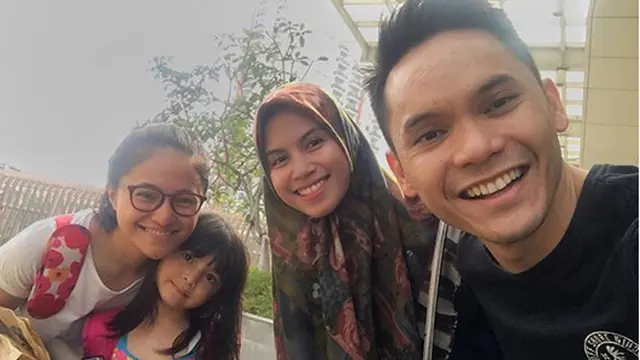 [Bintang] Marshanda, Sienna, Nesyana Ayu Nabila, Ben Kasyafani