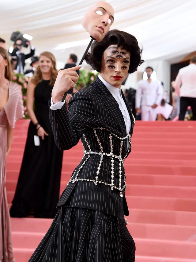 Ezra Miller