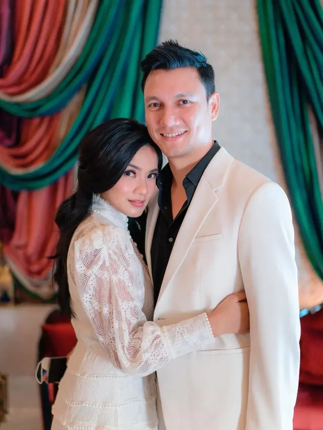 Potret Titi Kamal dan Christian Sugiono (Instagram/@titi_kamall)