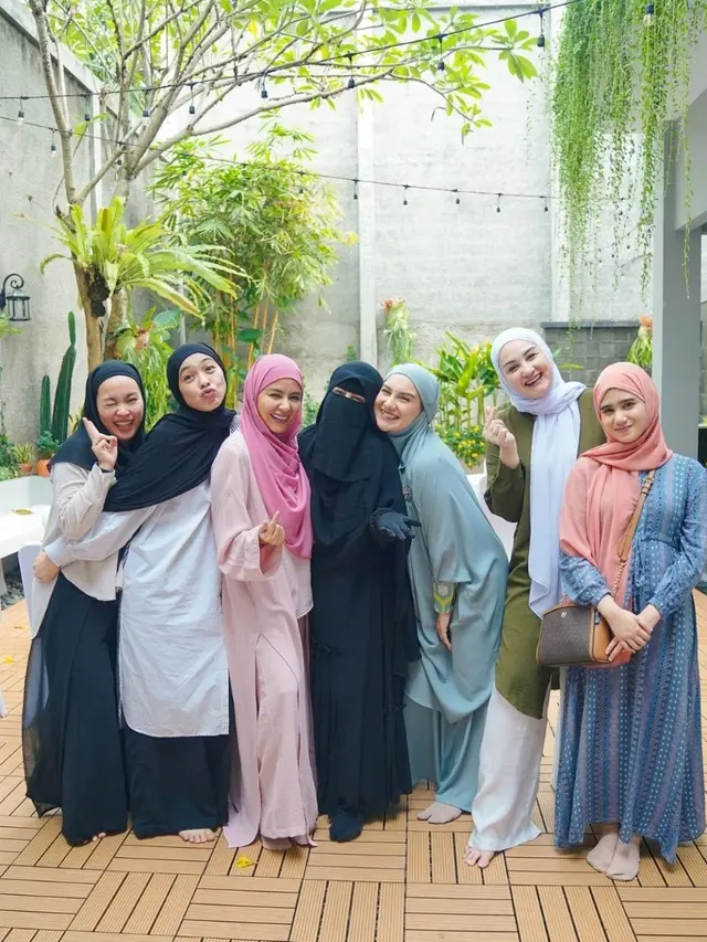 Irish Bella Bareng Geng Pengajian