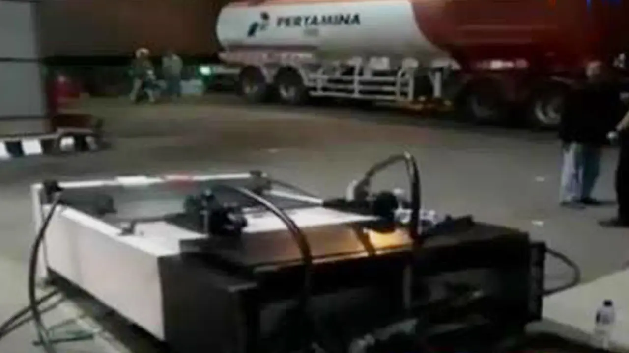  Mesin SPBU Ambruk Tertarik Mobil 