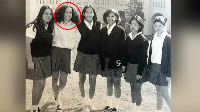 Saat masih menjadi siswi khusus wanita itu, Meghan Markle termasuk siswi yang aktif.