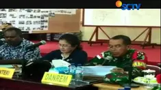 Panglima TNI Marsekal Hadi Tjahjanto, memberangkatkan satgas kesehatan ke Asmat, Papua.