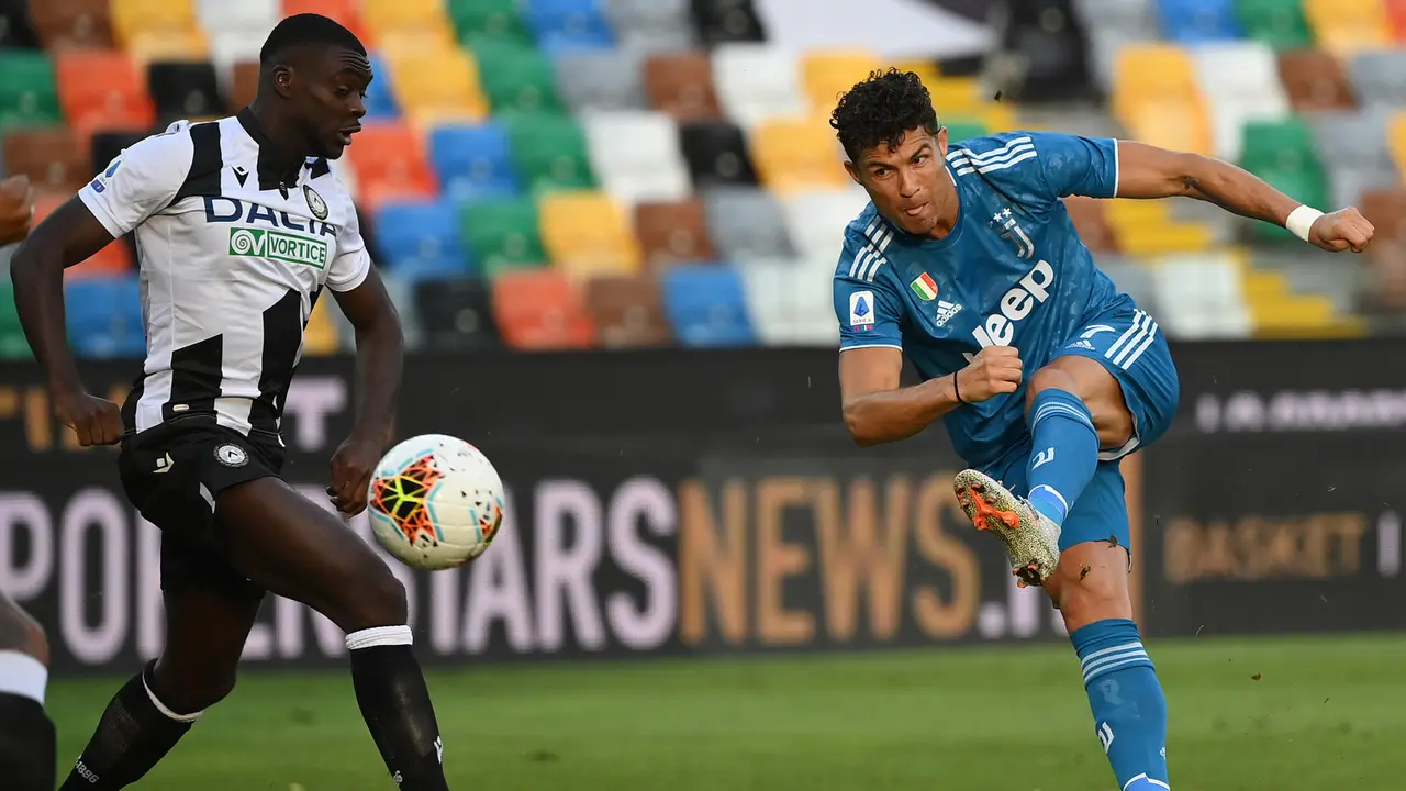 Dikalahkan Udinese 2-1, Juventus Tunda Scudetto