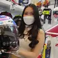 JPX Helmet Tawarkan Helm Baru Nova X di GIIAS 2022 (Arief A/Liputan6.com)