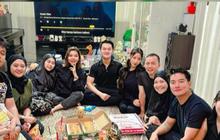 Ada Lucinta Luna Juga, 8 Foto Boy William Saat Datangi Rumah Ayu Ting Ting Untuk Berbela Sungkawa
