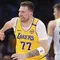 Pemain Los Angeles Lakers, Luka Doncic pada laga lajutan NBA melawan Utah Jazz di Crypto.com Arena, Los Angeles, California pada Selasa (11/02/2025) WIB. (AP Photo/Mark J. Terrill)