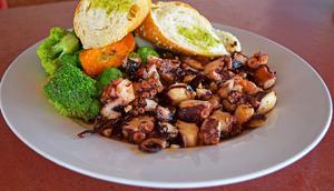 cumi masak hitam  (sumber: Pixabay)