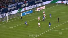 Berita video highlights Bundesliga 2017-2018 antara Schalke melawan Hamburg dengan skor 2-0. This video presented by BallBall.