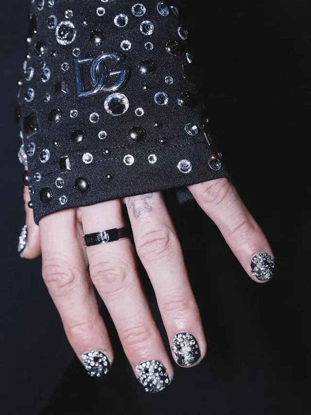 Nail Art Machine Gun Kelly