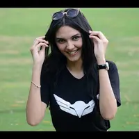 Tidak memakai anting dan pakaian anak perempuan, Alexa Key sering dikira anak cowo sejak ia masih kecil.