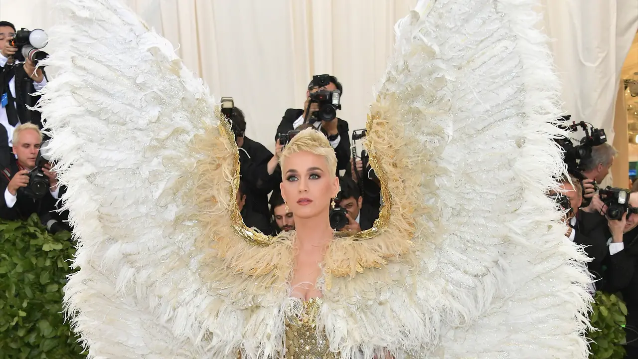 Bak Malaikat, Katy Perry Kenakan Sayap di Met Gala 2018