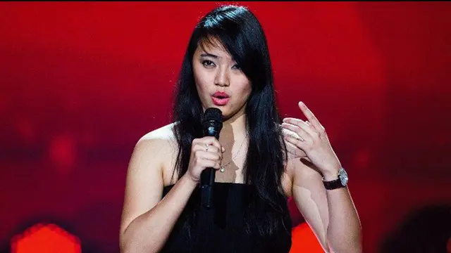 Penyanyi Cantik Asal Indonesia Ini Pukau Penonton di Swiss
