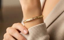 Bingung Pilih Gelang Emas Model Polos atau Berlian? Cek Plus-Minusnya di Sini!