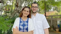 Indah Indriana memerankan tokoh Ayu sebagai orang ketiga. Berperan sebagai pelakor, akting wanita 33 tahun ini berhasil bikin netizen emosi dan geregetan. Diluar dari dunia peran tersebut, Indah memiliki hubungan harmonis dengan suaminya.(Liputan6.com/IG/@indahindriana)